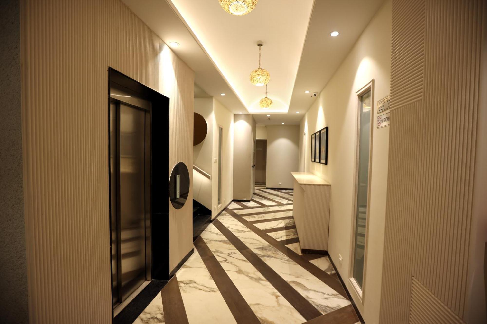 Hiraya Hotels Mohali Exterior foto
