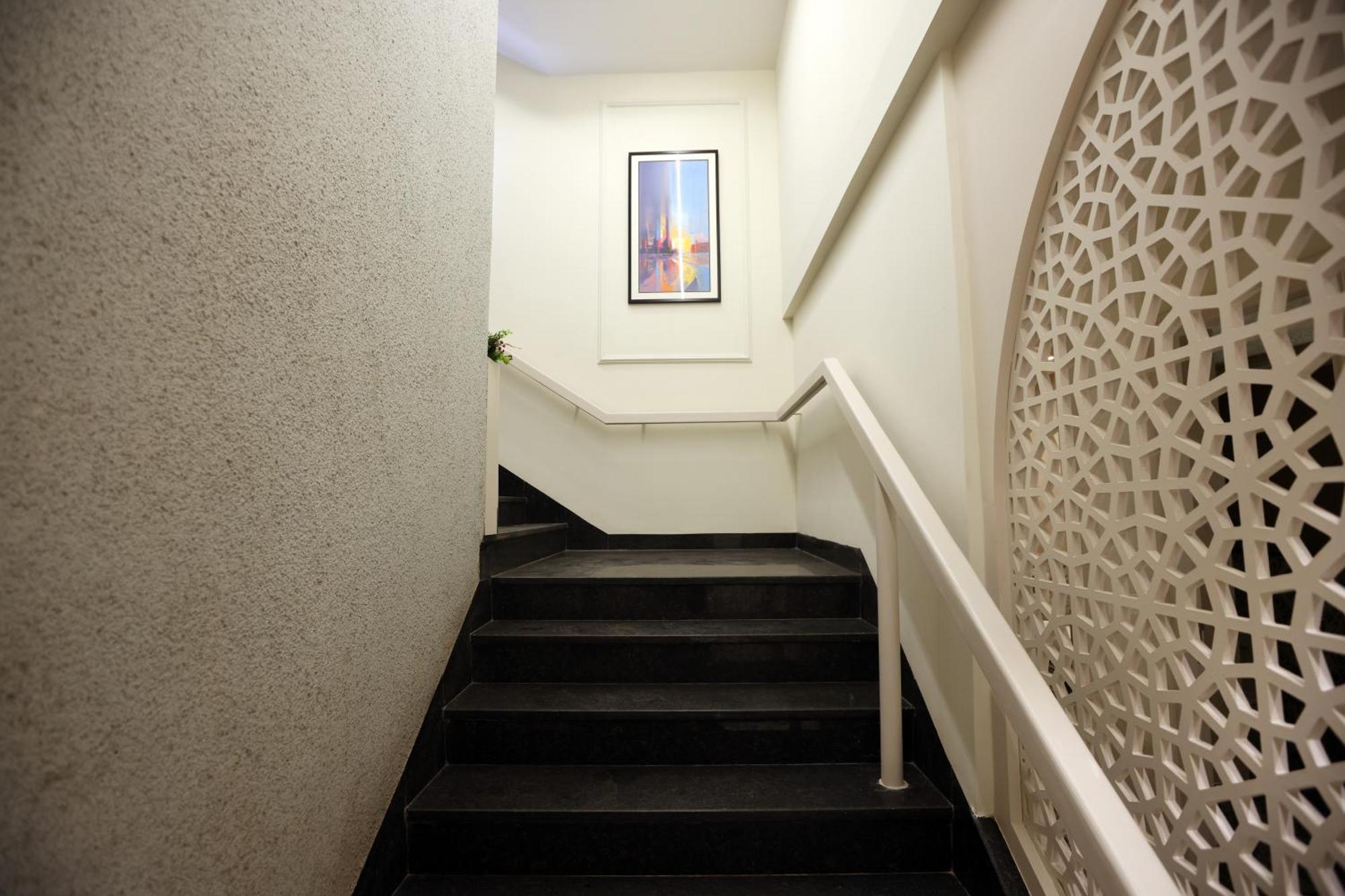 Hiraya Hotels Mohali Exterior foto